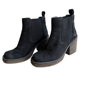 DIBA True Black Leather Boot - Black Sz. 6
EUC